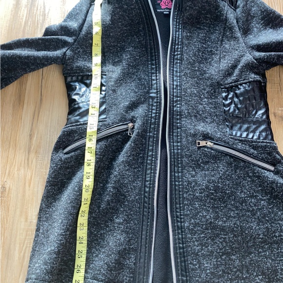 🙌🤩Canadian Premium Outdoor Gear Black & Gray Long Stylish Coat - Picture 6 of 7